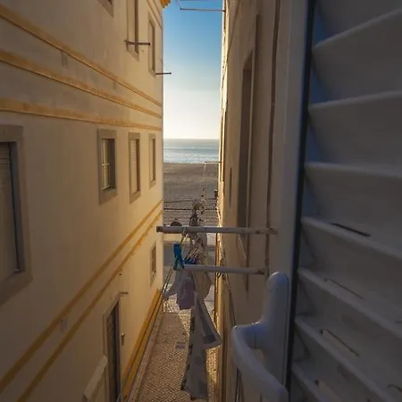 Casa Da Liberdade Em * Nazare