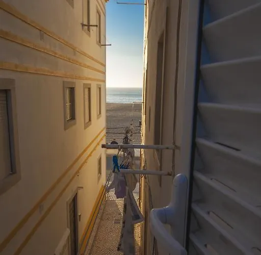 Casa Da Liberdade Em * Nazaré